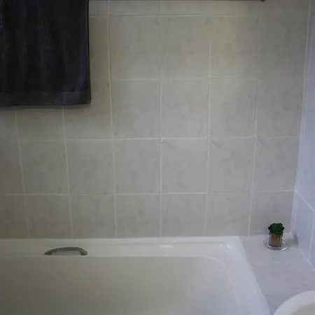 Casa En Gregg -Exquisite 2-Bedroom Self Catering Unit - 1 Car Parking Space East London Exterior foto