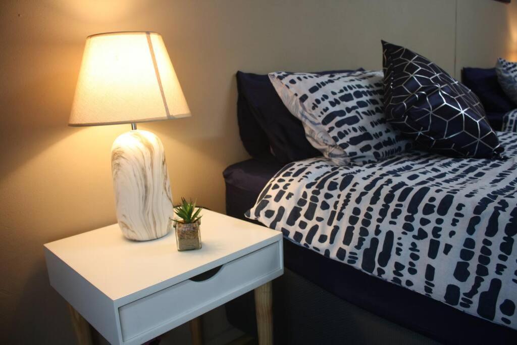 Casa En Gregg -exquisite 2-bedroom Self Catering Unit - 1 Car Parking Space *